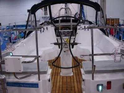 Slide: The Image of Catalina 315 Helm - 5