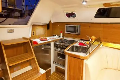 Slide: The Image of Catalina 315 Galley - 6