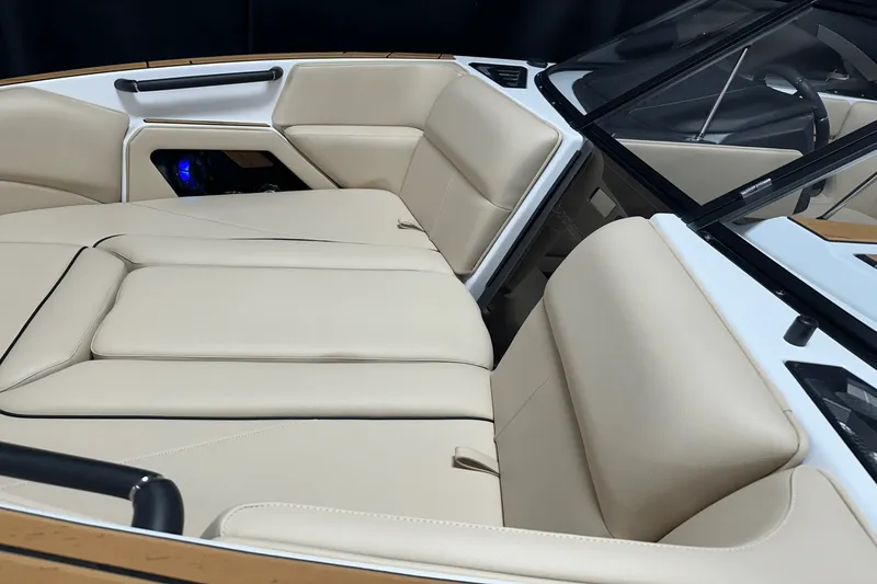 Slide: The Image of Moomba Craz 2025 - 2