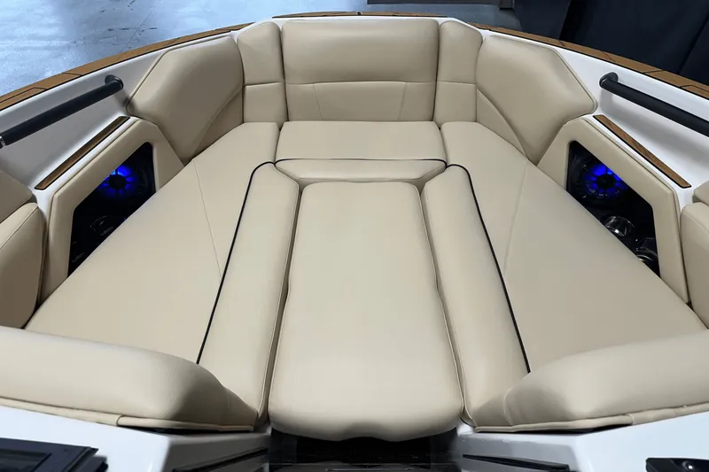 Slide: The Image of Moomba Craz 2025 - 44