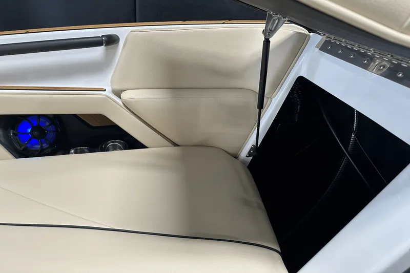 Slide: The Image of Moomba Craz 2025 - 54