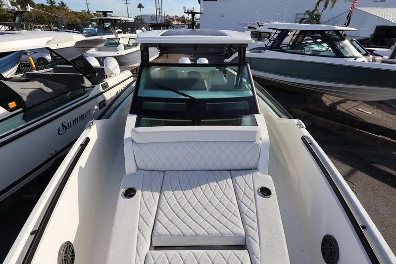 Slide: The Image of Saxdor 320 GTO 2025 - 25