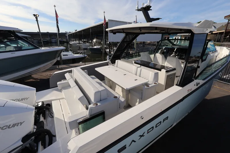 Slide: The Image of Saxdor 320 GTO 2025 - 28