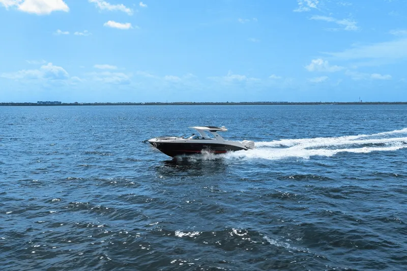 Slide: The Image of Sea Ray 350 SLX OUTBOARD 2023 - 12