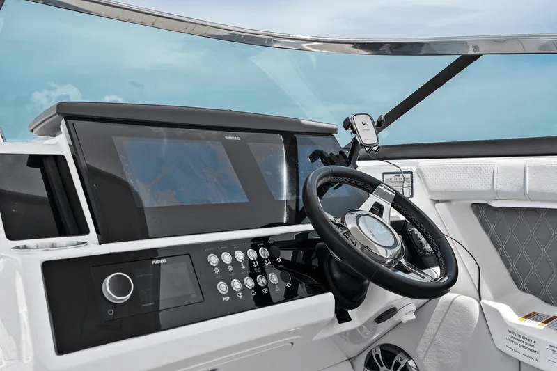 Slide: The Image of Sea Ray 350 SLX OUTBOARD 2023 - 28
