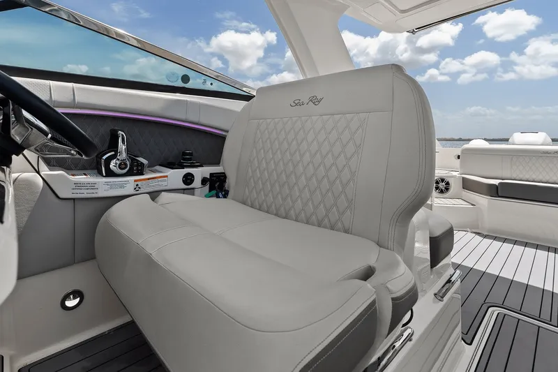 Slide: The Image of Sea Ray 350 SLX OUTBOARD 2023 - 30