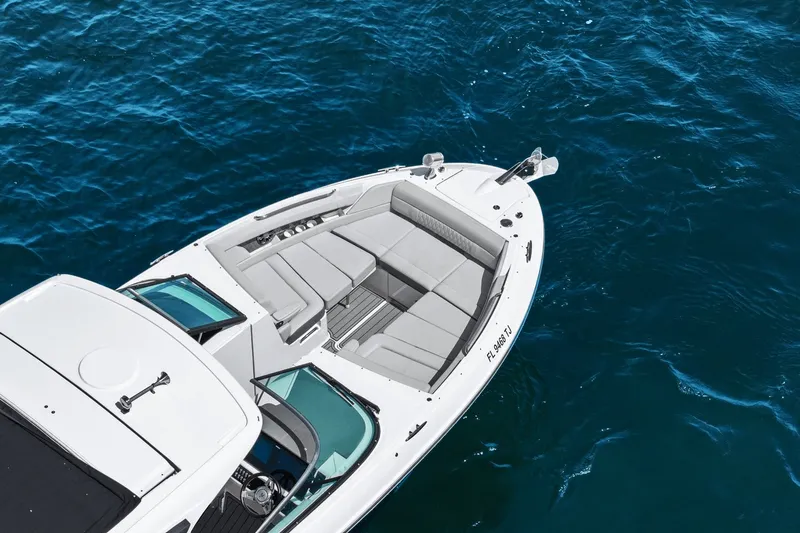 Slide: The Image of Sea Ray 350 SLX OUTBOARD 2023 - 9