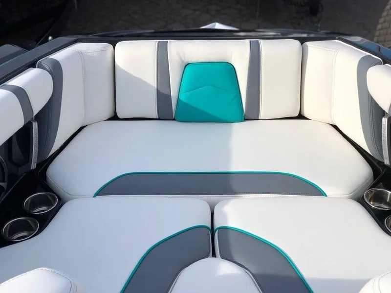 Slide: The Image of Malibu Wakesetter 21 MLX 2019 - 7