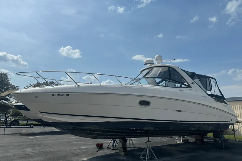 Slide: The Image of Sea Ray 310 SUNDANCER 2012 - 2