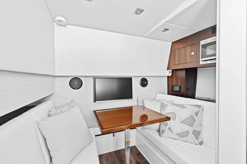 Slide: The Image of Cruisers 34 GLS Outboard 2026 - 36