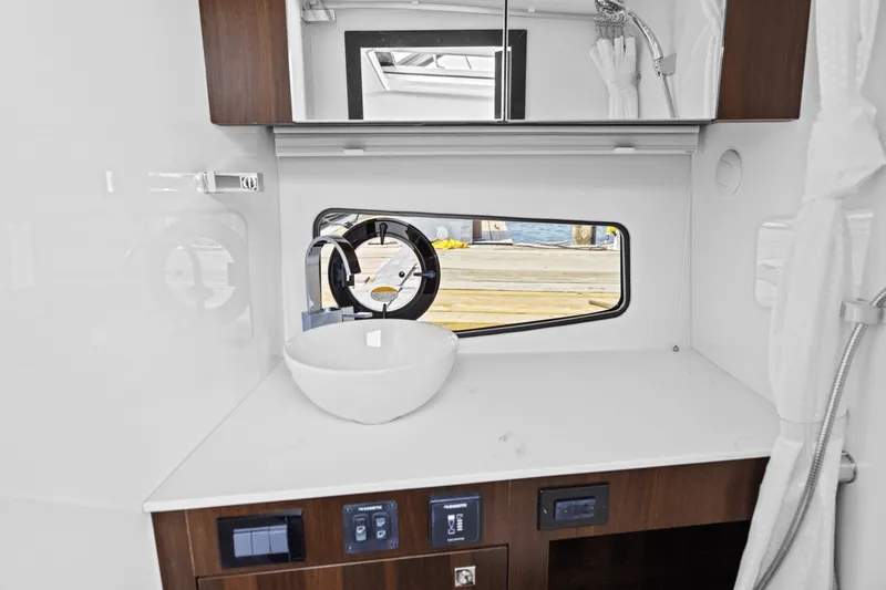 Slide: The Image of Cruisers 34 GLS Outboard 2026 - 46