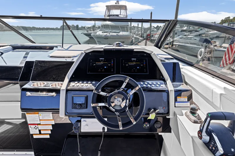 Slide: The Image of Cruisers Yachts 34 GLS Outboard 2026 - 24