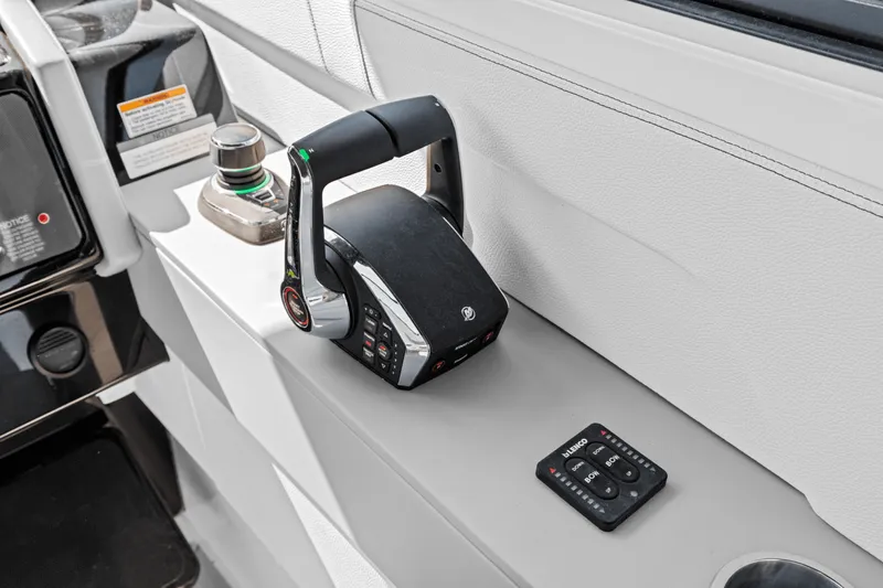 Slide: The Image of Cruisers Yachts 34 GLS Outboard 2026 - 29