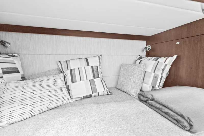 Slide: The Image of Cruisers Yachts 34 GLS Outboard 2026 - 49