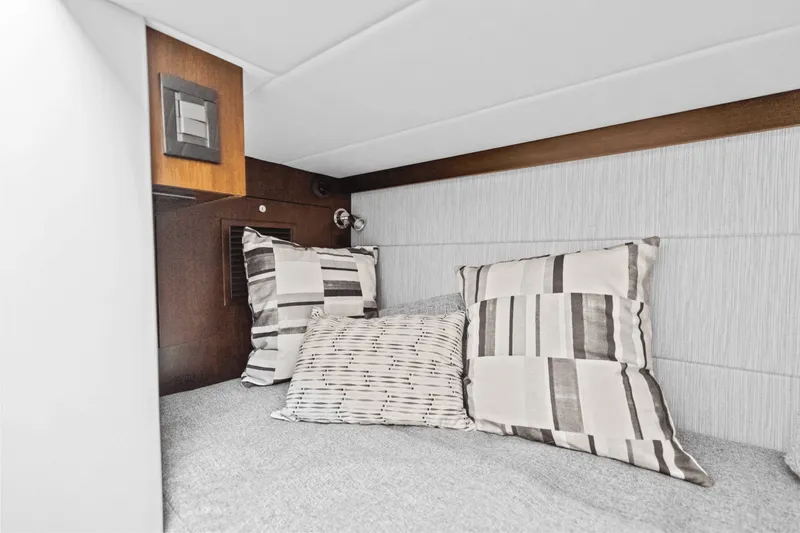 Slide: The Image of Cruisers Yachts 34 GLS Outboard 2026 - 50