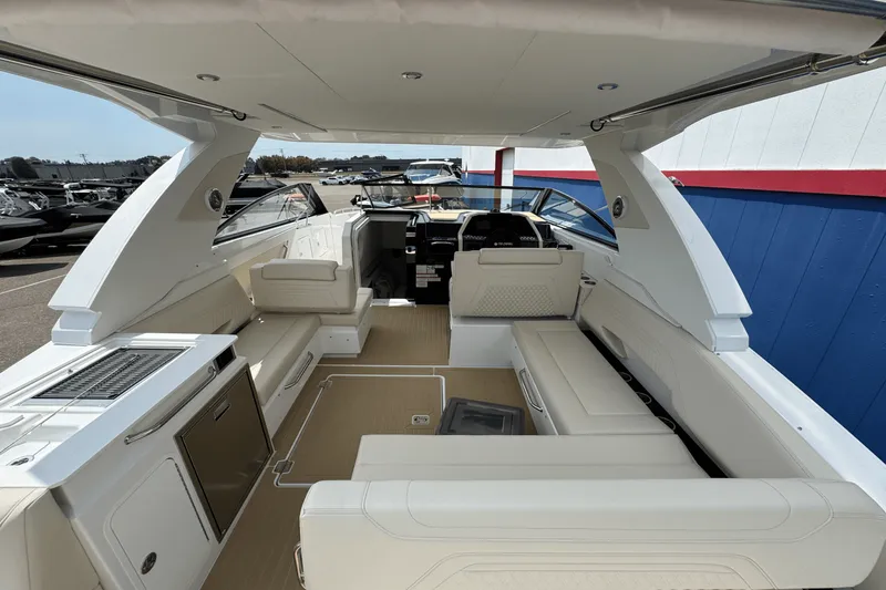 Slide: The Image of Cruisers 34 GLS 2026 - 17