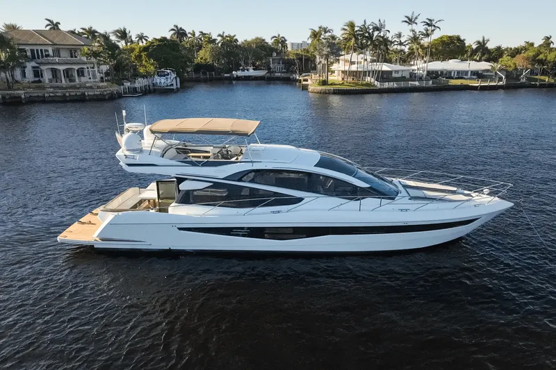 Slide: The Image of Galeon 560 SKY 2018 - 2