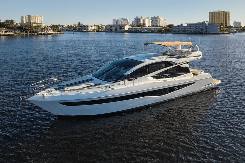 Slide: The Image of Galeon 560 SKY 2018 - 4
