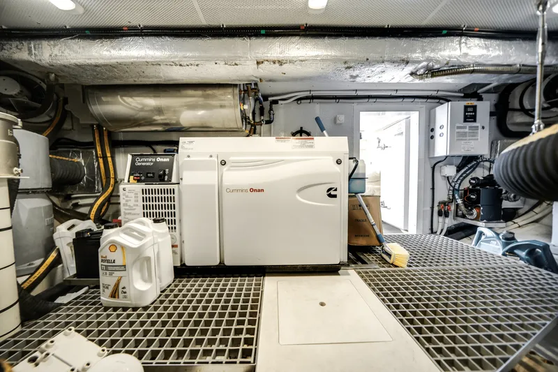 Slide: The Image of Galeon 560 SKY 2018 - 53