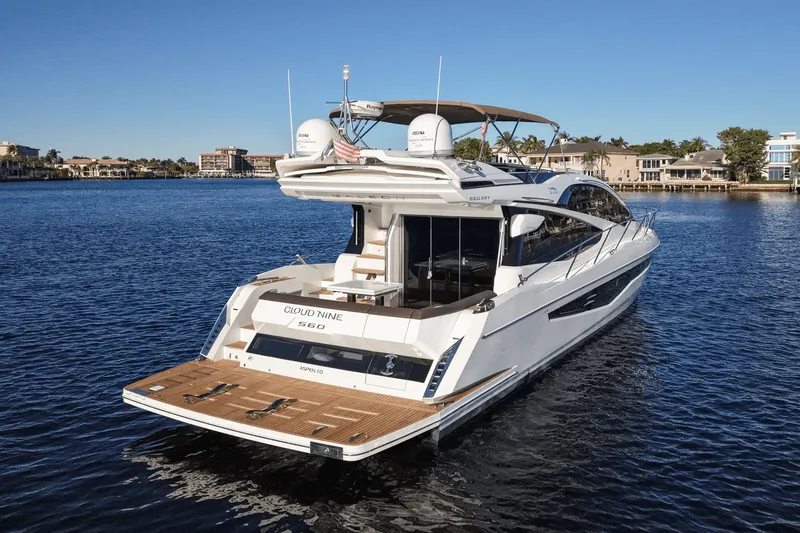 Slide: The Image of Galeon 560 SKY 2018 - 8