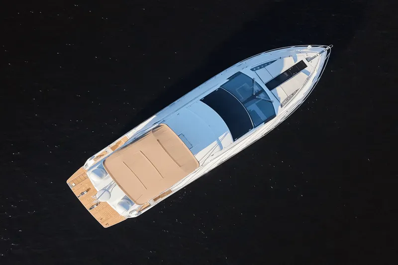 Slide: The Image of Galeon 560 SKY 2018 - 9