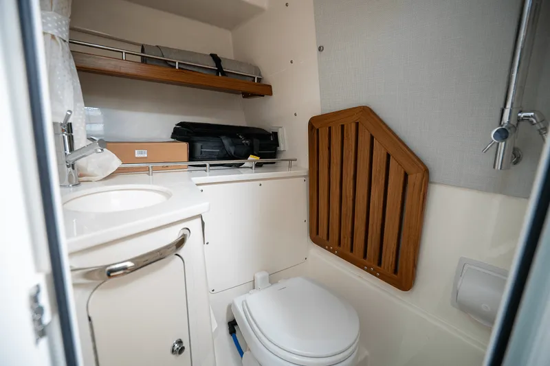 Slide: The Image of Boston Whaler 350 Realm 2025 - 22