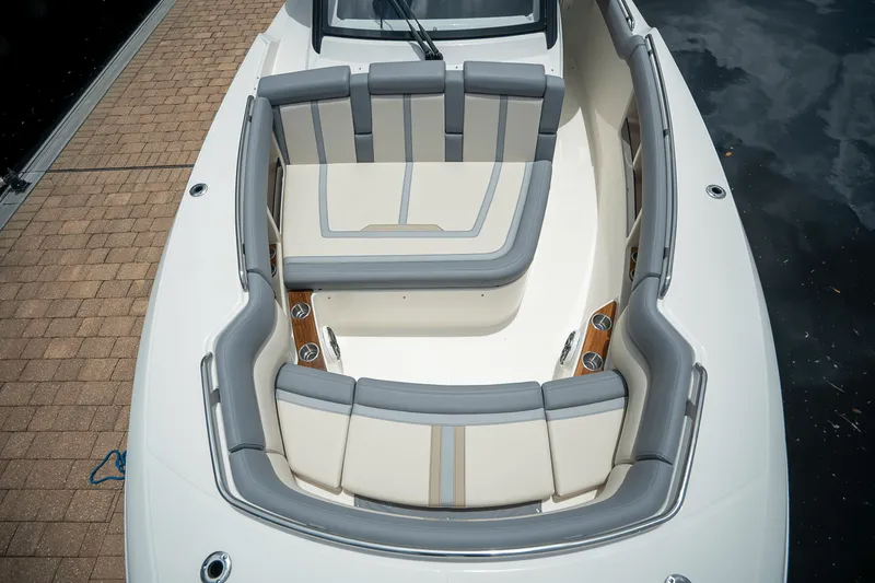 Slide: The Image of Boston Whaler 350 Realm 2025 - 29