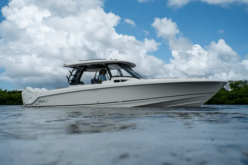 Slide: The Image of Boston Whaler 350 Realm 2025 - 34