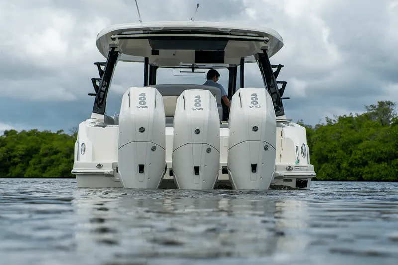 Slide: The Image of Boston Whaler 350 Realm 2025 - 4