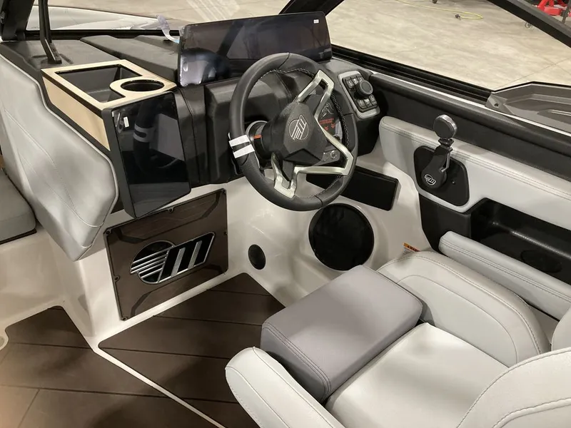 Slide: The Image of Malibu 23 LSV 2026 - 7