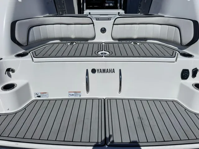 Slide: The Image of Yamaha 255 FSH 2021 - 16