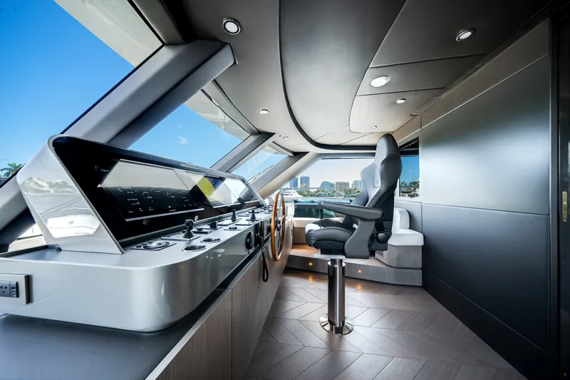 Slide: The Image of Azimut Magellano 30M 2026 - 100