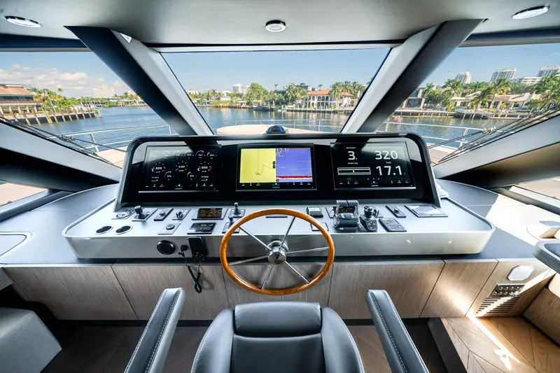 Slide: The Image of Azimut Magellano 30M 2026 - 101