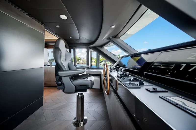 Slide: The Image of Azimut Magellano 30M 2026 - 103