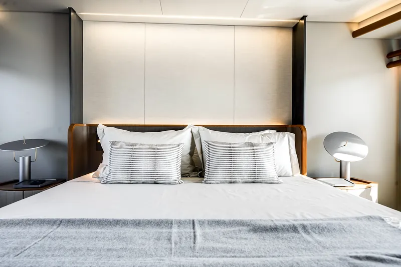 Slide: The Image of Azimut Magellano 30M 2026 - 21