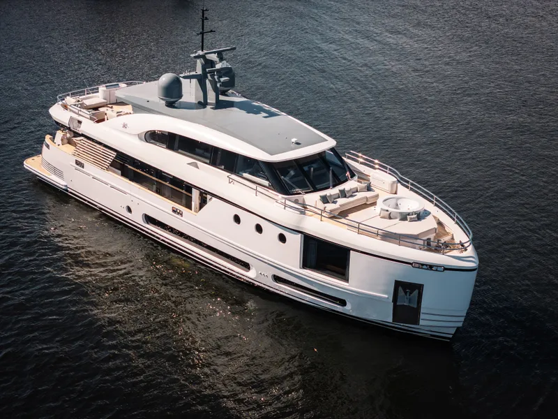 Slide: The Image of Azimut Magellano 30M 2026 - 7
