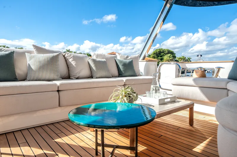 Slide: The Image of Azimut Magellano 30M 2026 - 47