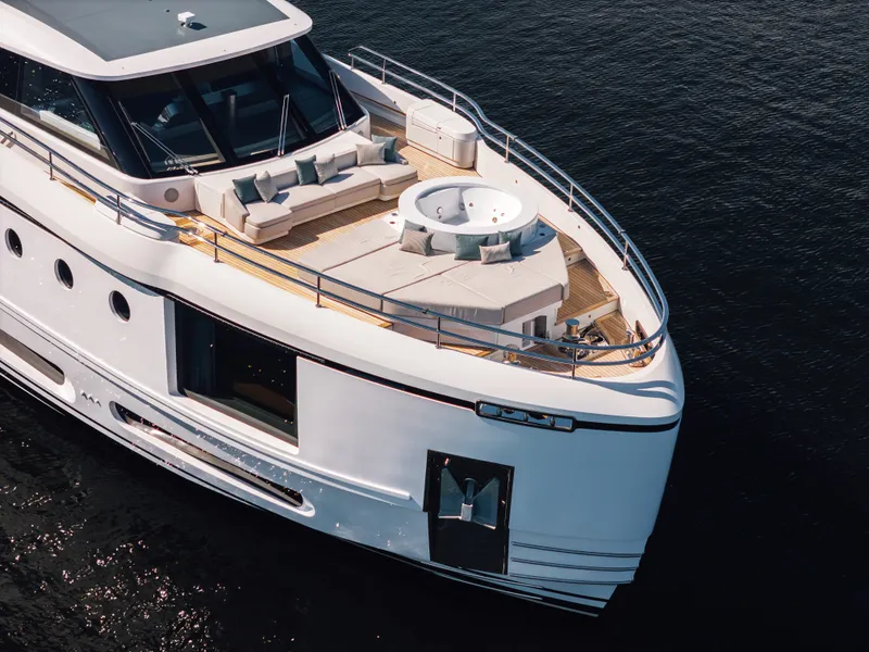 Slide: The Image of Azimut Magellano 30M 2026 - 8