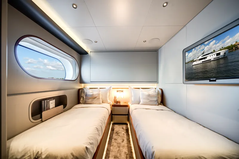 Slide: The Image of Azimut Magellano 30M 2026 - 16