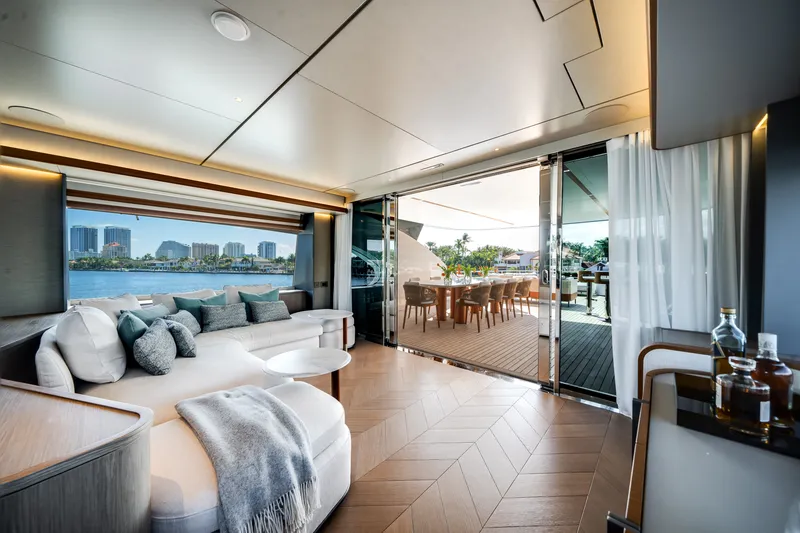 Slide: The Image of Azimut Magellano 30M 2026 - 77