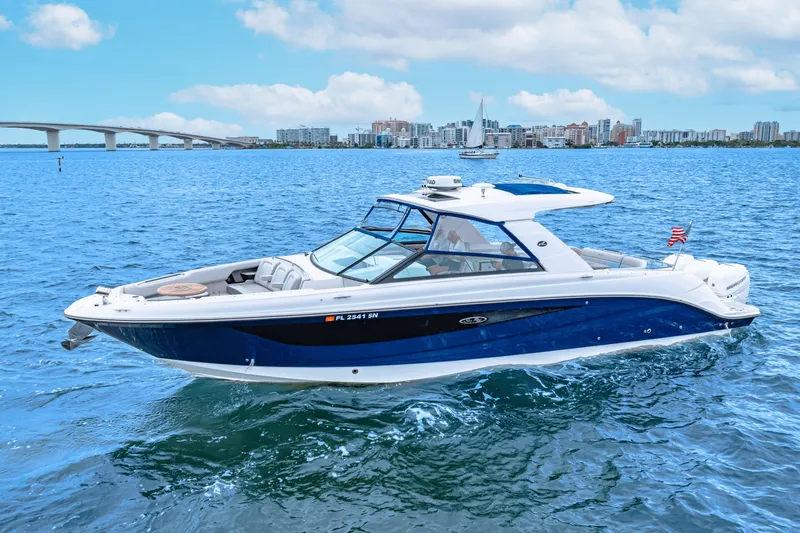 Slide: The Image of Sea Ray SLX 400 OB 2020 - 13