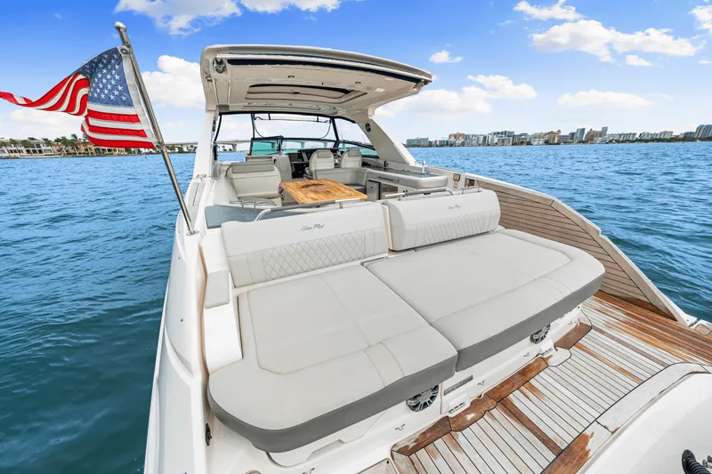 Slide: The Image of Sea Ray SLX 400 OB 2020 - 30