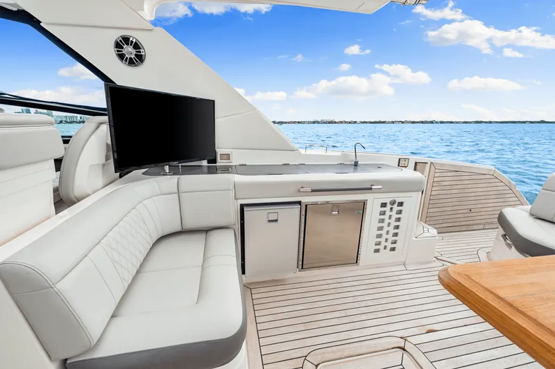 Slide: The Image of Sea Ray SLX 400 OB 2020 - 34