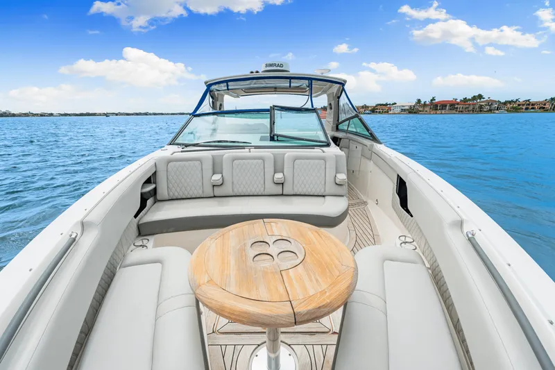 Slide: The Image of Sea Ray SLX 400 OB 2020 - 43