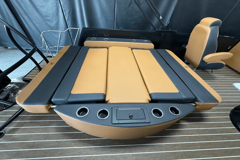 Slide: The Image of Premier 230SUNSATION 2026 - 21