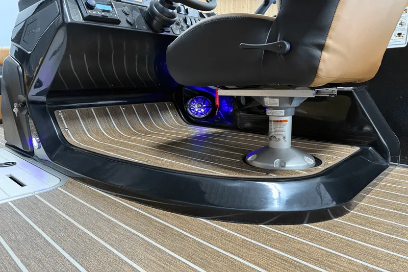 Slide: The Image of Premier 230SUNSATION 2026 - 30