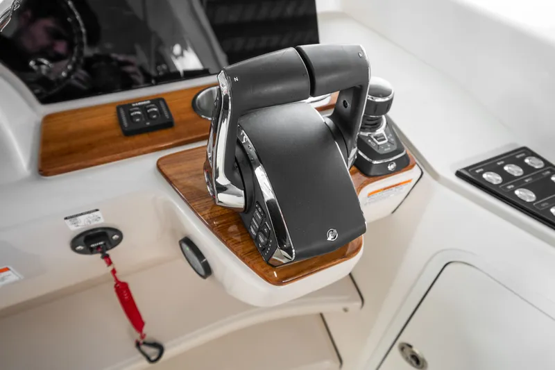 Slide: The Image of Boston Whaler 380 Realm 2026 - 37