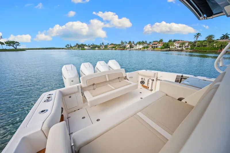 Slide: The Image of Boston Whaler 380 Realm 2026 - 52