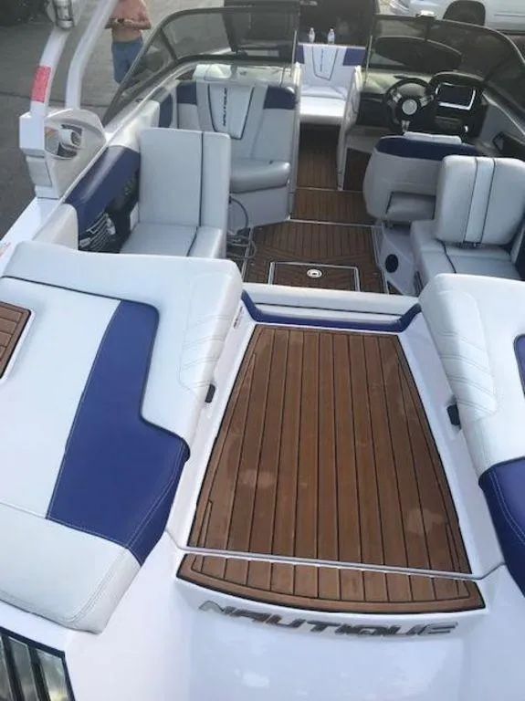 Slide: The Image of Nautique G21 w/ BRAND NEW ENGINE 2015 - 4