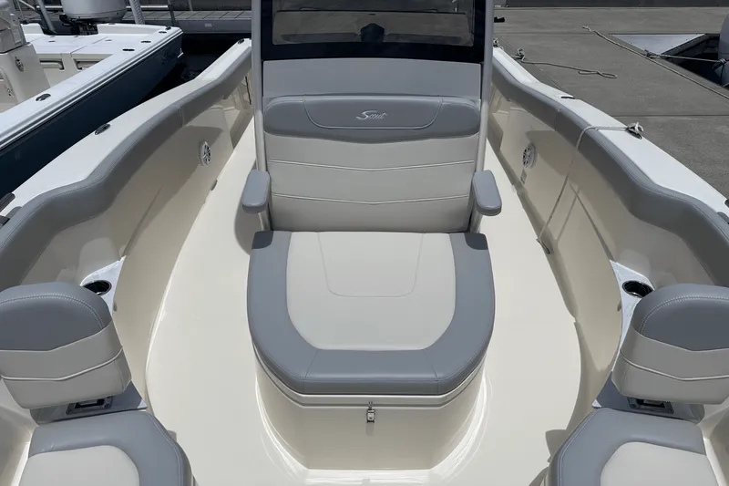 Slide: The Image of Scout 240 XSF 2026 - 11